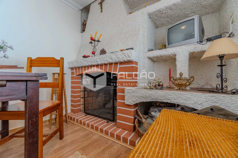 Moradia T9 para Venda em Pernes Foto 13