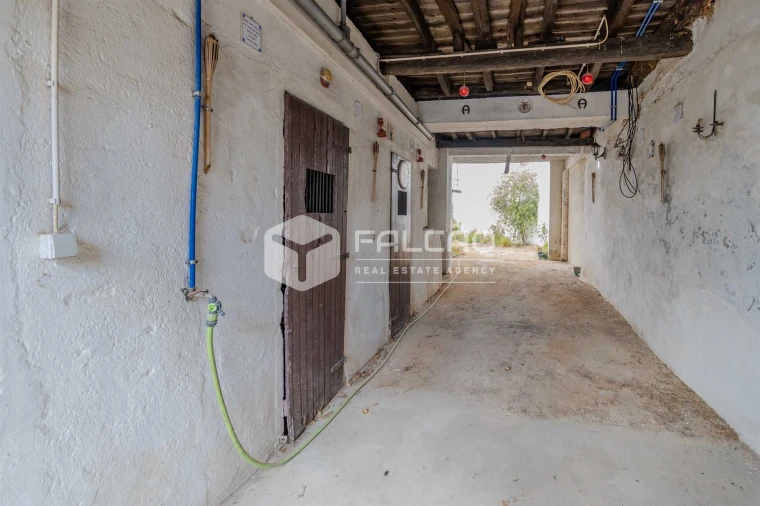 Moradia T9 para Venda em Pernes Foto 30