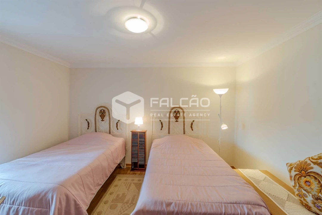 Moradia T9 para Venda em Pernes Foto 12