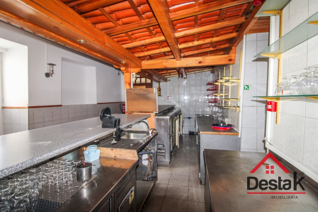 Moradia T3 para Venda em São João da Serra Foto 26