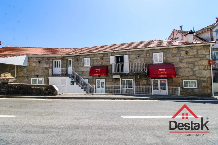 Moradia T3 para Venda em São João da Serra Foto 2