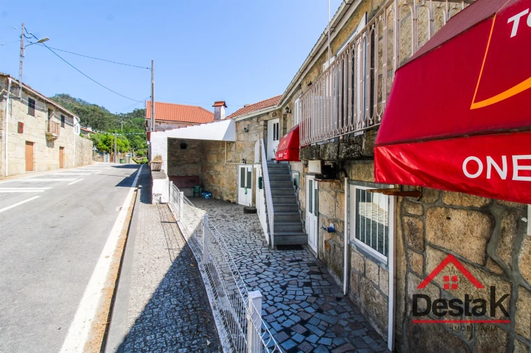 Moradia T3 para Venda em São João da Serra Foto 4