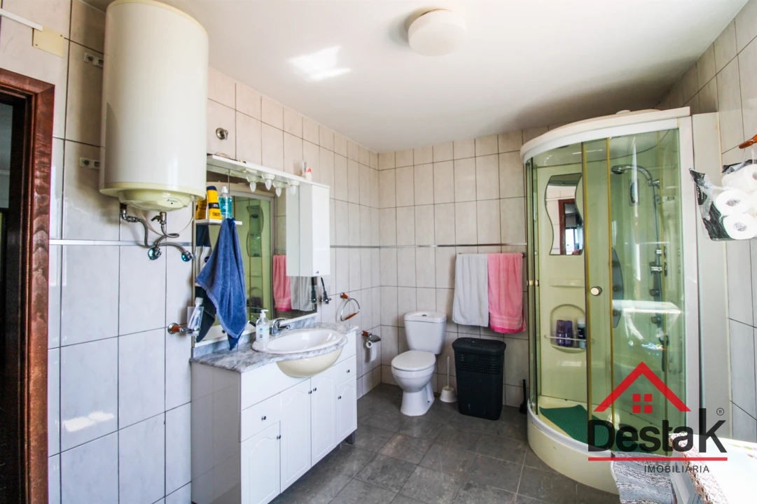 Moradia T3 para Venda em São João da Serra Foto 19