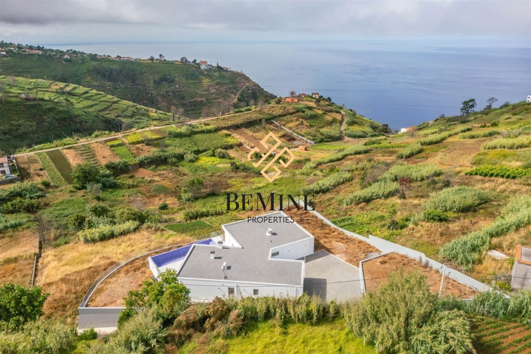 Moradia T3 para Venda em Fajã da Ovelha Foto 44