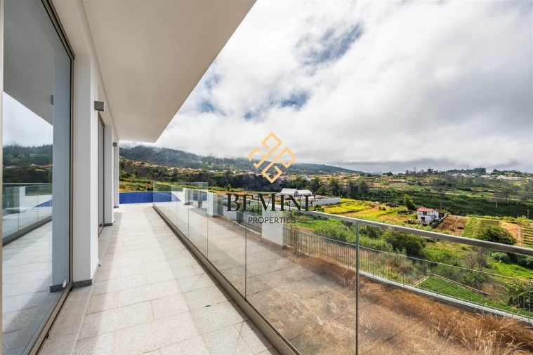 Moradia T3 para Venda em Fajã da Ovelha Foto 34