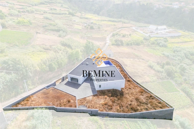 Moradia T3 para Venda em Fajã da Ovelha Foto 43