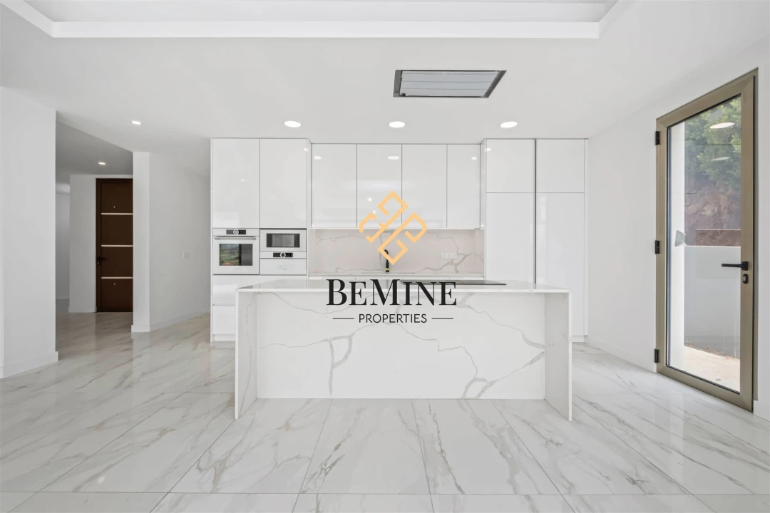 Moradia T3 para Venda em Fajã da Ovelha Foto 13