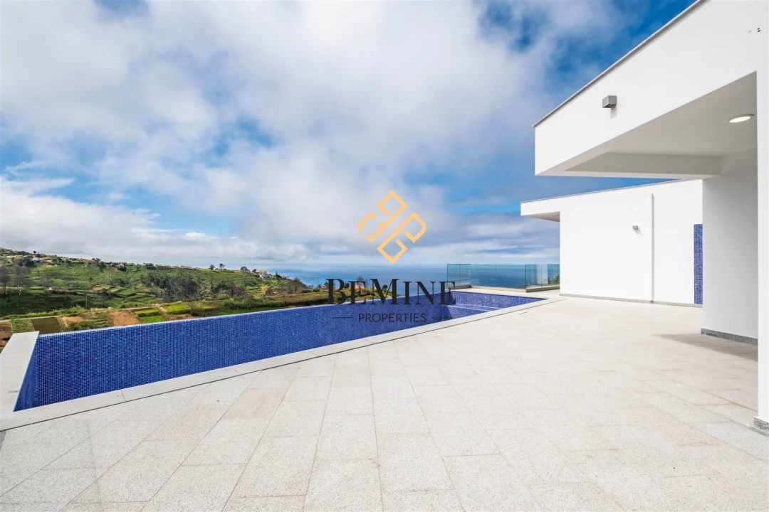 Moradia T3 para Venda em Fajã da Ovelha Foto 5