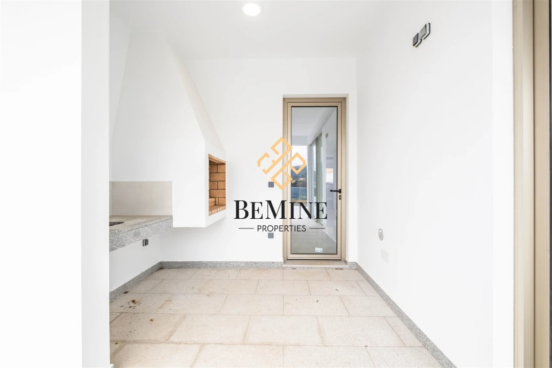 Moradia T3 para Venda em Fajã da Ovelha Foto 35