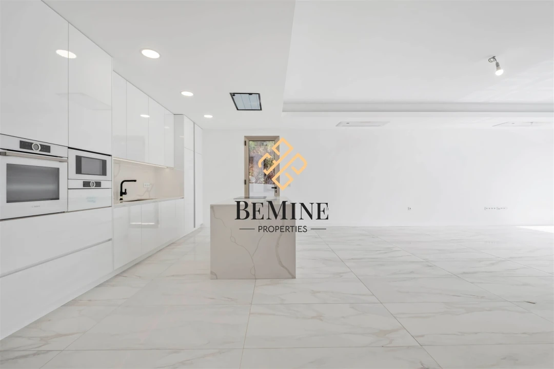 Moradia T3 para Venda em Fajã da Ovelha Foto 10