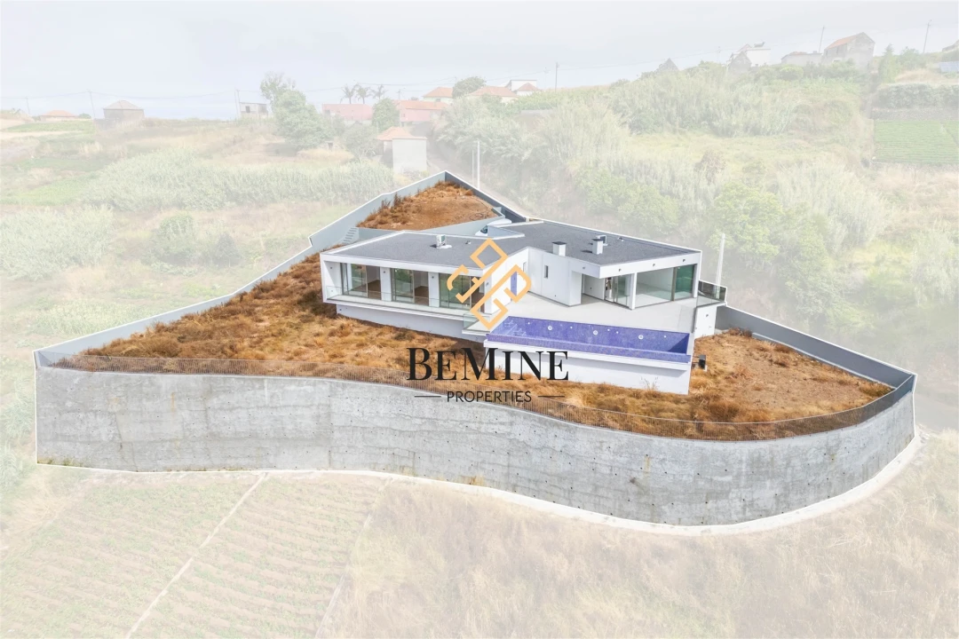 Moradia T3 para Venda em Fajã da Ovelha Foto 47