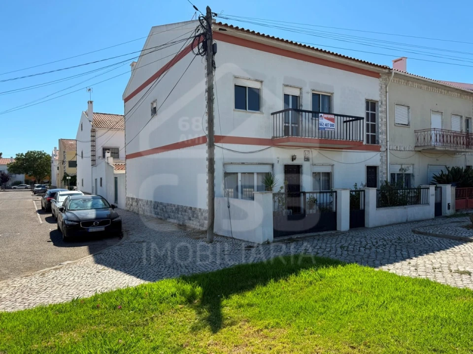 Moradia T5 para Venda em Benavente Foto 2