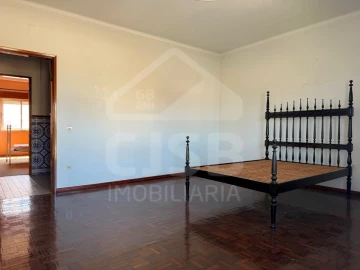 Moradia T5 para Venda em Benavente