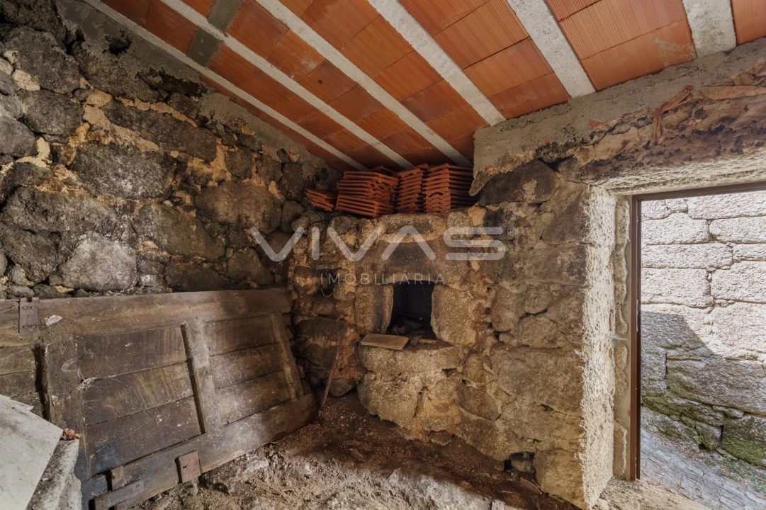 Moradia T0 para Venda em Cibões e Brufe Foto 5
