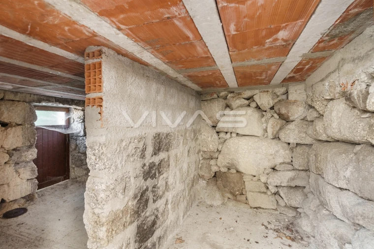 Moradia T0 para Venda em Cibões e Brufe Foto 7