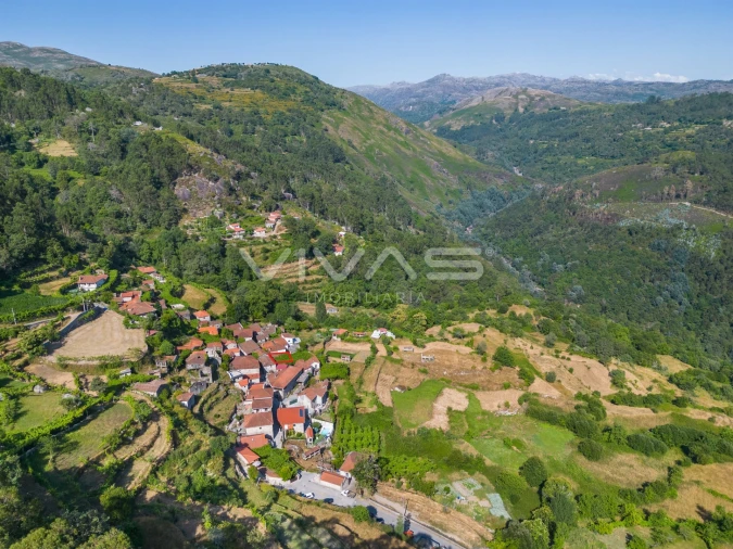 Moradia T0 para Venda em Cibões e Brufe Foto 3