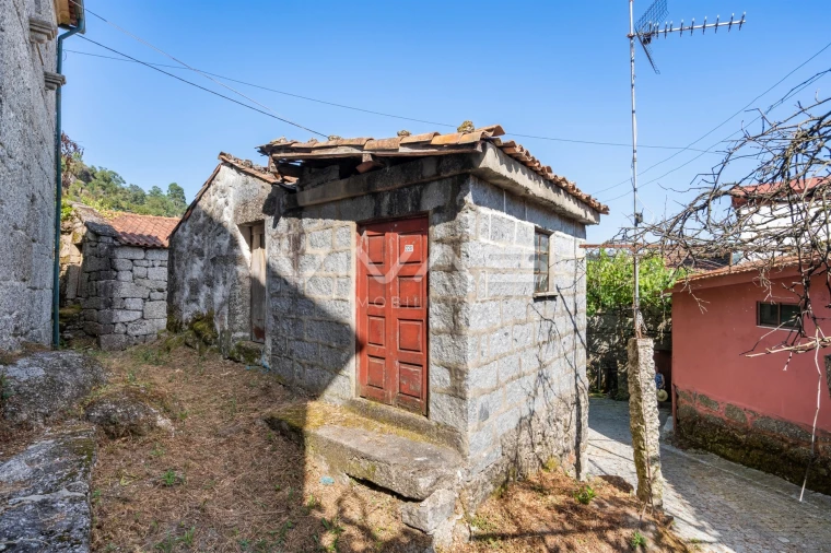 Moradia T0 para Venda em Cibões e Brufe Foto 9