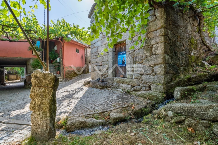 Moradia T0 para Venda em Cibões e Brufe Foto 5