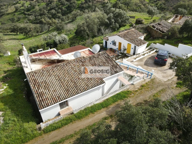 Moradia T2 para Venda em São Barnabe Foto 8