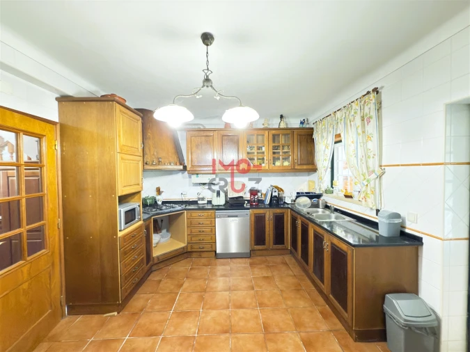 Moradia T5 para Venda em Gaeiras Foto 8