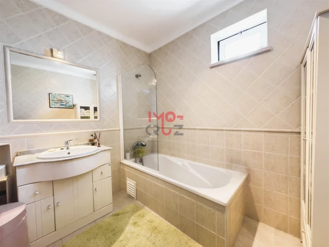 Moradia T5 para Venda em Gaeiras Foto 20