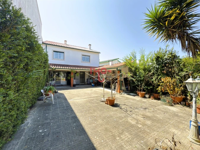 Moradia T5 para Venda em Gaeiras Foto 3