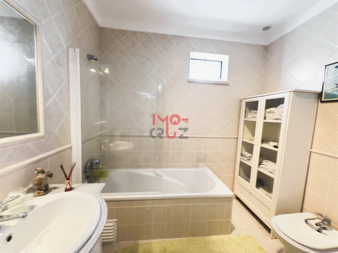 Moradia T5 para Venda em Gaeiras Foto 21