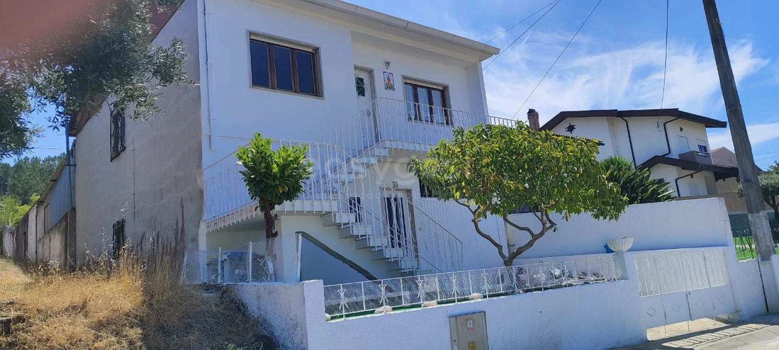 Moradia T4 para Venda em Trouxemil e Torre de Vilela Foto 1