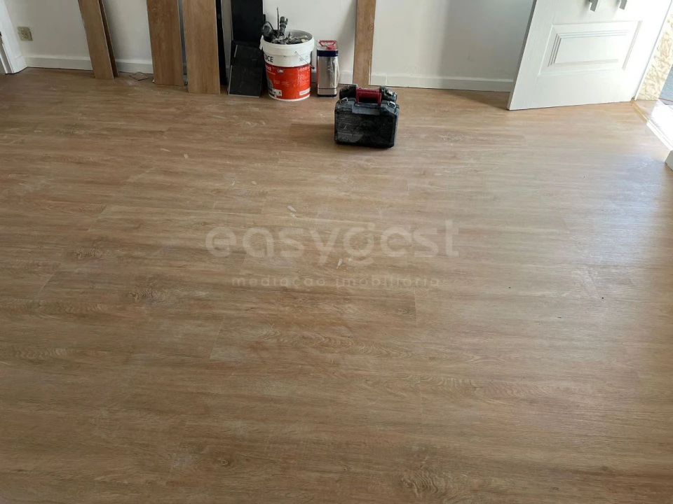 Moradia T4 para Venda em Trouxemil e Torre de Vilela Foto 7