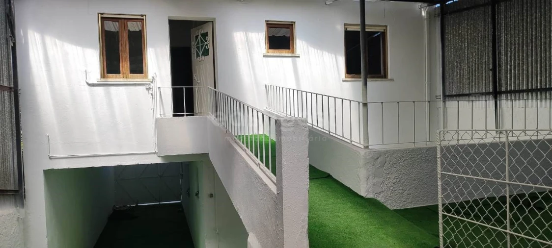 Moradia T4 para Venda em Trouxemil e Torre de Vilela Foto 11