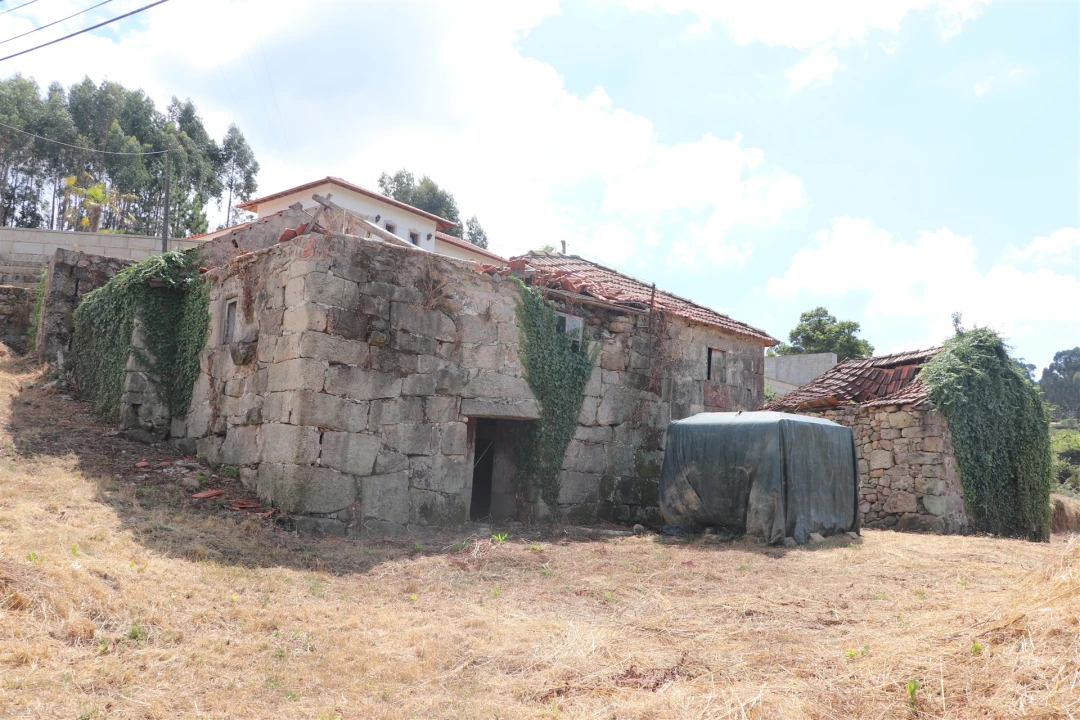 Moradia T3 para Venda em Lustosa e Barrosas (Santo Estêvão) Foto 1
