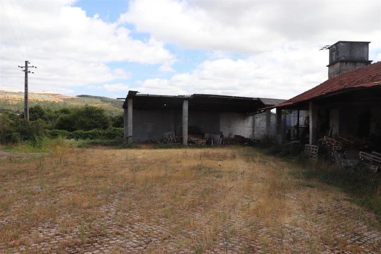 Armazém para Venda em Lustosa e Barrosas (Santo Estêvão) Foto 22