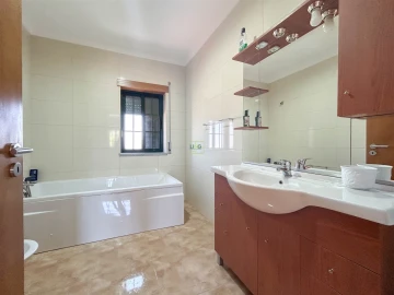 Moradia T4 para Venda em Castelo Branco