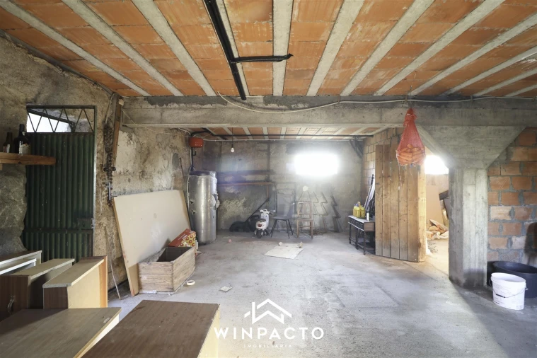 Moradia T4 para Venda em Senhorim Foto 34