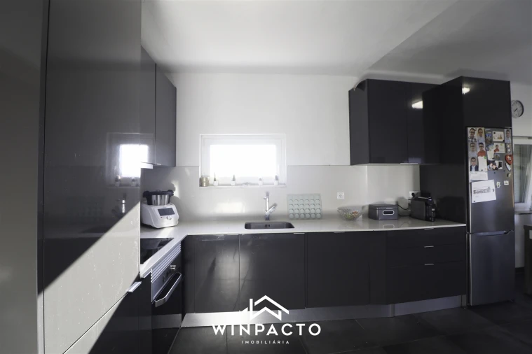 Moradia T4 para Venda em Senhorim Foto 29