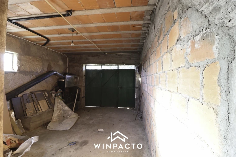 Moradia T4 para Venda em Senhorim Foto 35