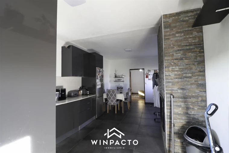 Moradia T4 para Venda em Senhorim Foto 20