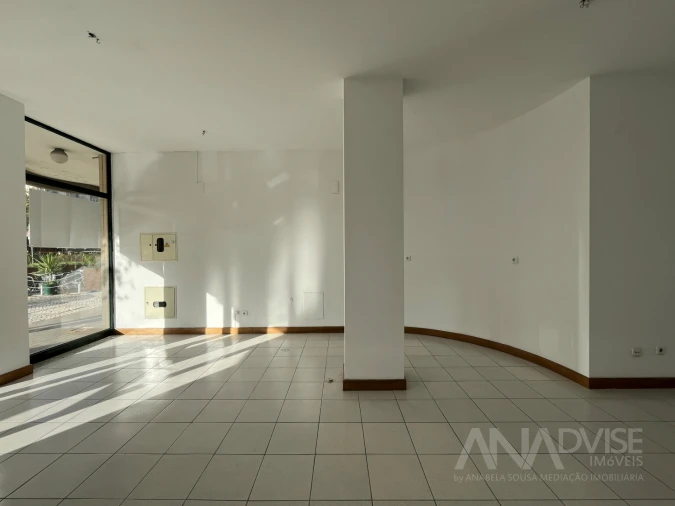 Loja para Arrendamento em Repeses e São Salvador Foto 18