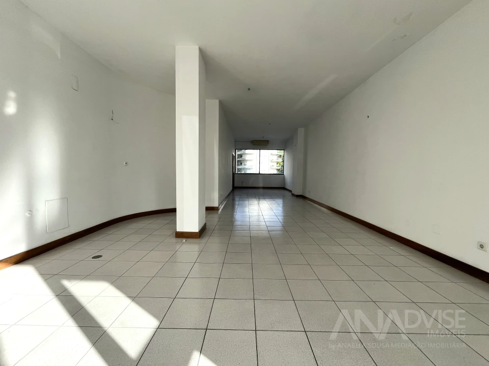 Loja para Arrendamento em Repeses e São Salvador Foto 11