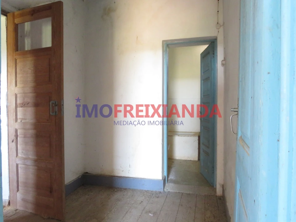 Moradia T2 para Venda em Alvaiázere Foto 13