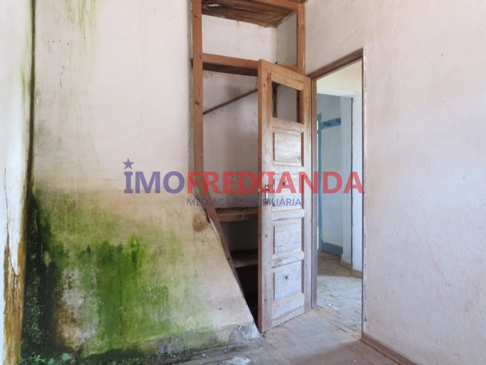 Moradia T2 para Venda em Alvaiázere Foto 16