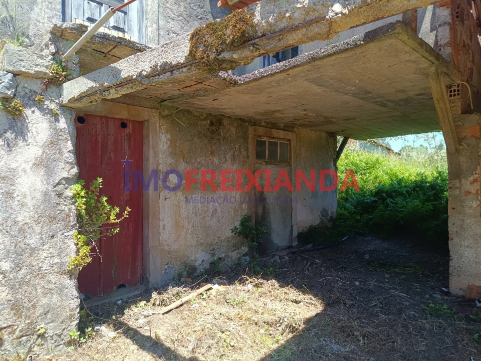 Moradia T2 para Venda em Alvaiázere Foto 6