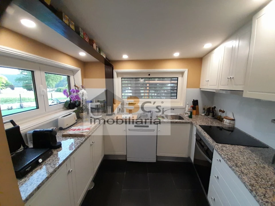 Apartamento T6 para Venda em Melres e Medas Foto 18