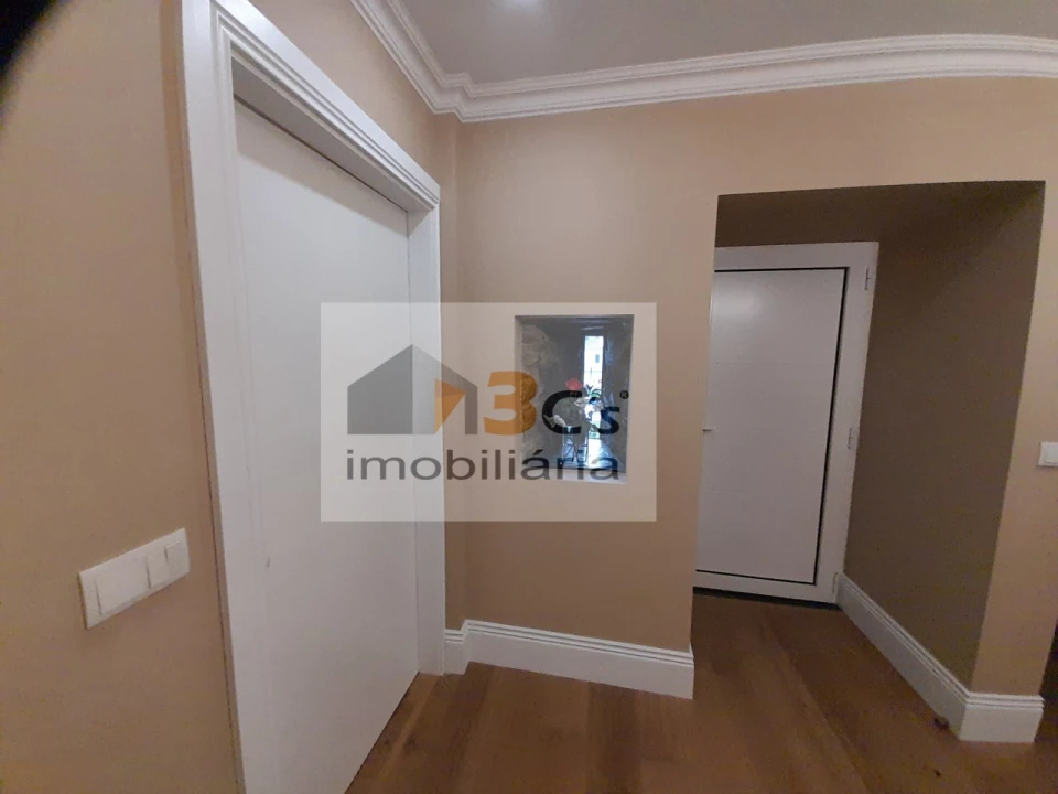 Apartamento T6 para Venda em Melres e Medas Foto 21