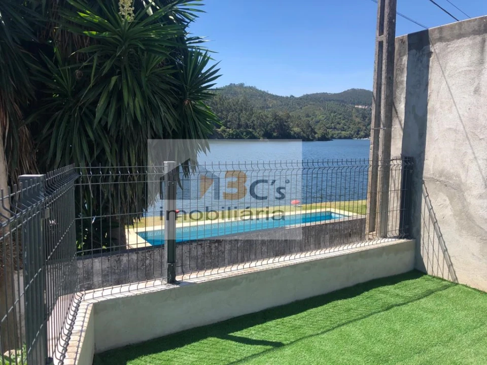 Apartamento T6 para Venda em Melres e Medas Foto 57