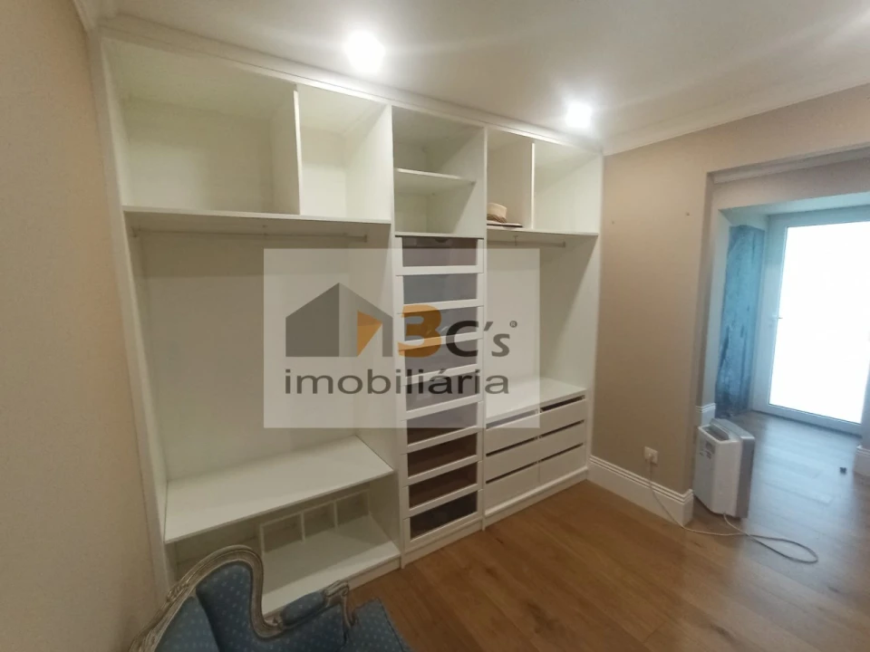 Apartamento T6 para Venda em Melres e Medas Foto 29