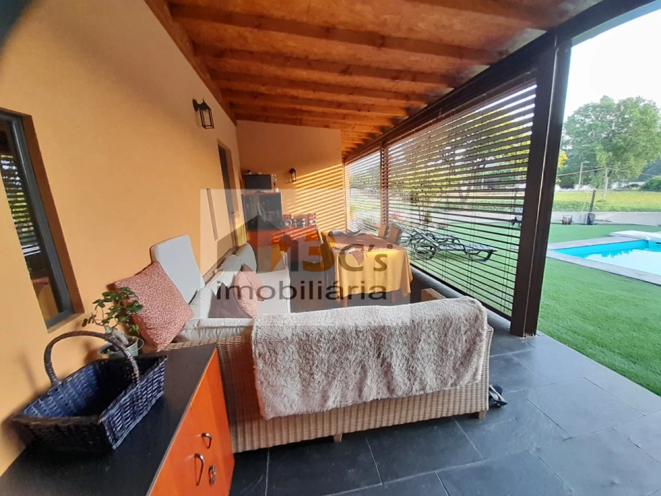 Apartamento T6 para Venda em Melres e Medas Foto 44