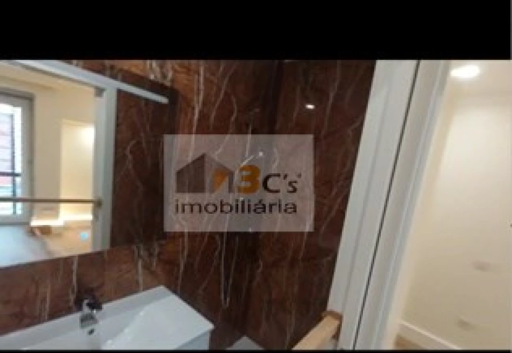 Apartamento T6 para Venda em Melres e Medas Foto 39