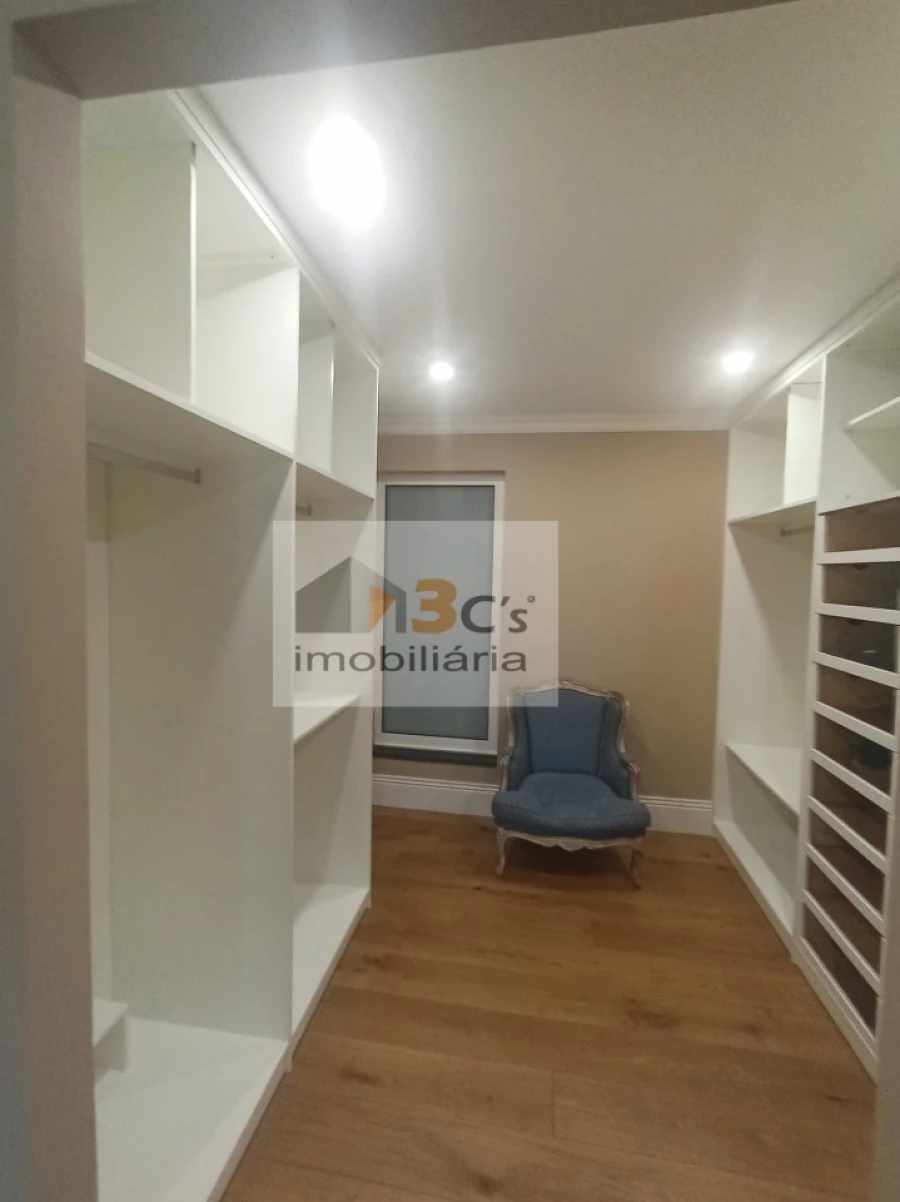 Apartamento T6 para Venda em Melres e Medas Foto 30