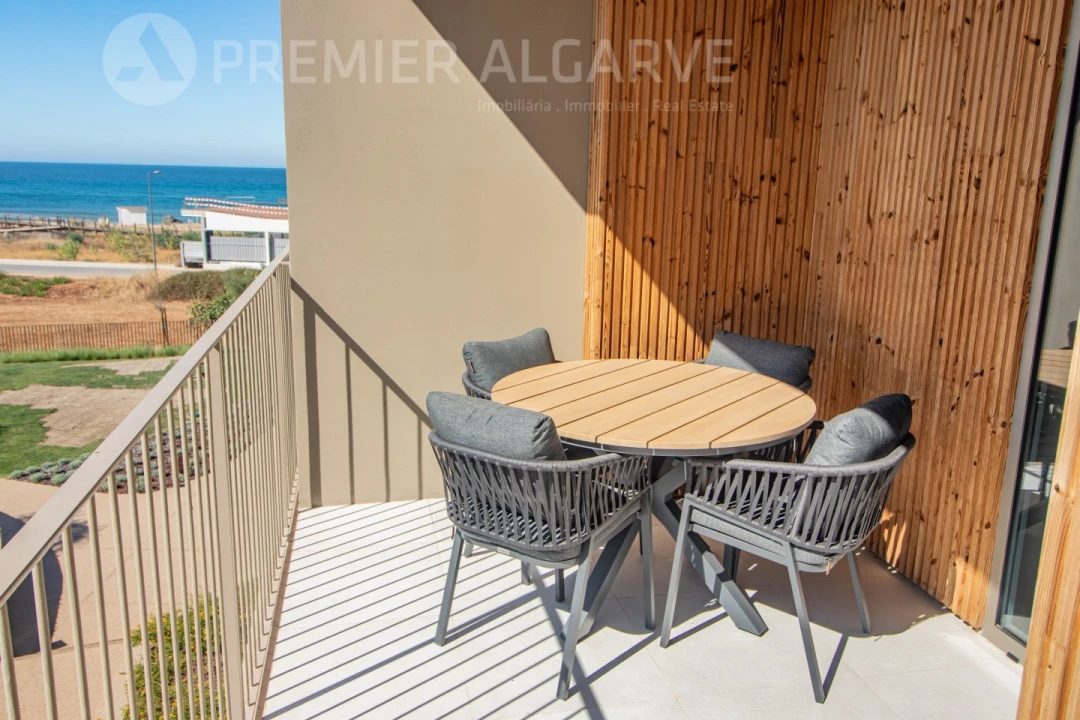 Apartamento T2 para Venda em Quarteira Foto 8